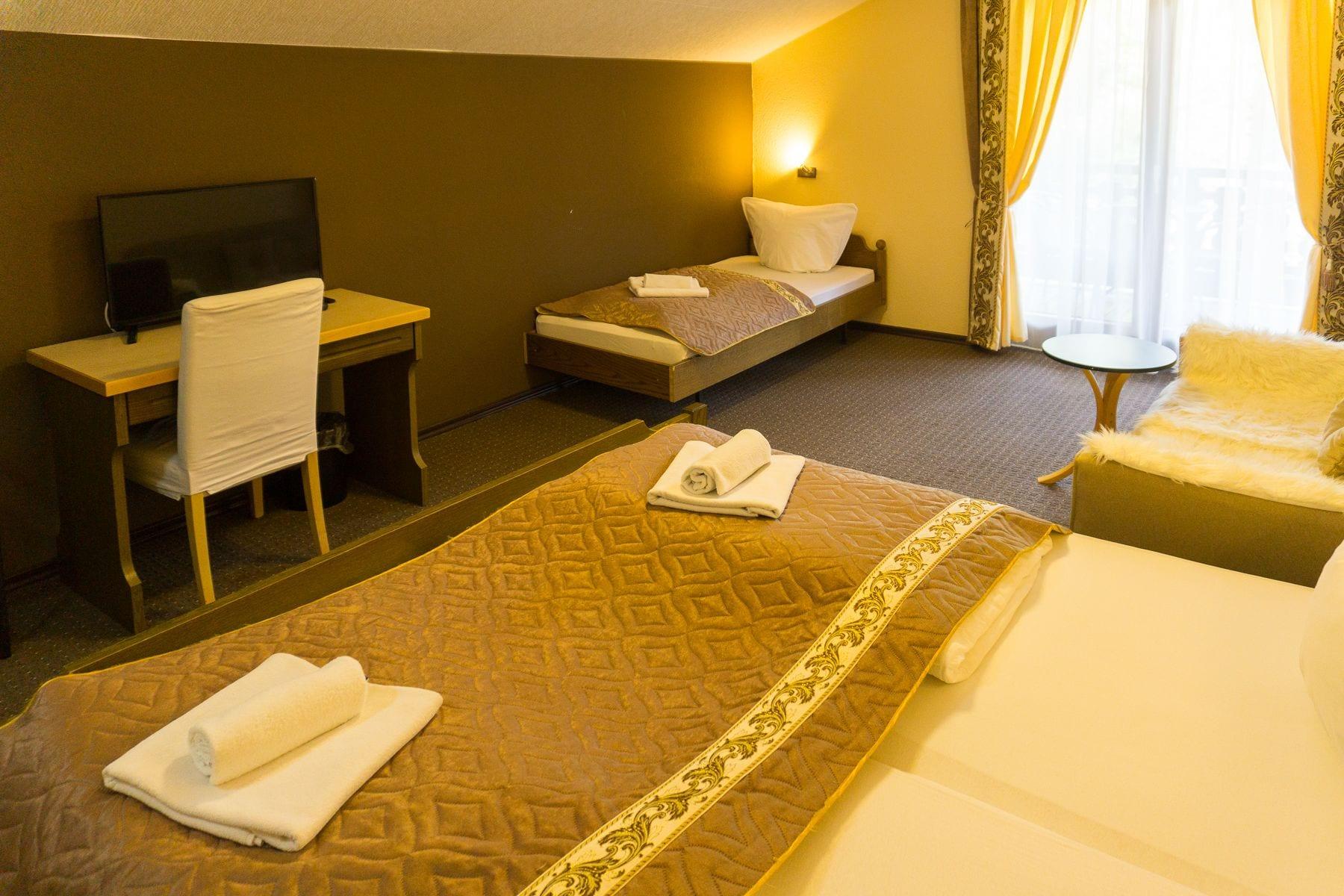 Kraehenbad Hotel Alpirsbach Zewnętrze zdjęcie