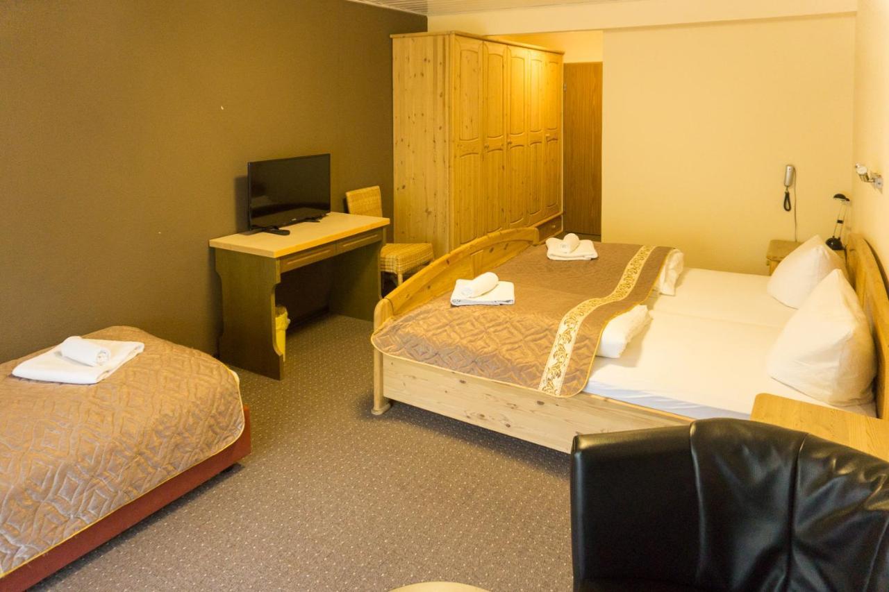 Kraehenbad Hotel Alpirsbach Zewnętrze zdjęcie