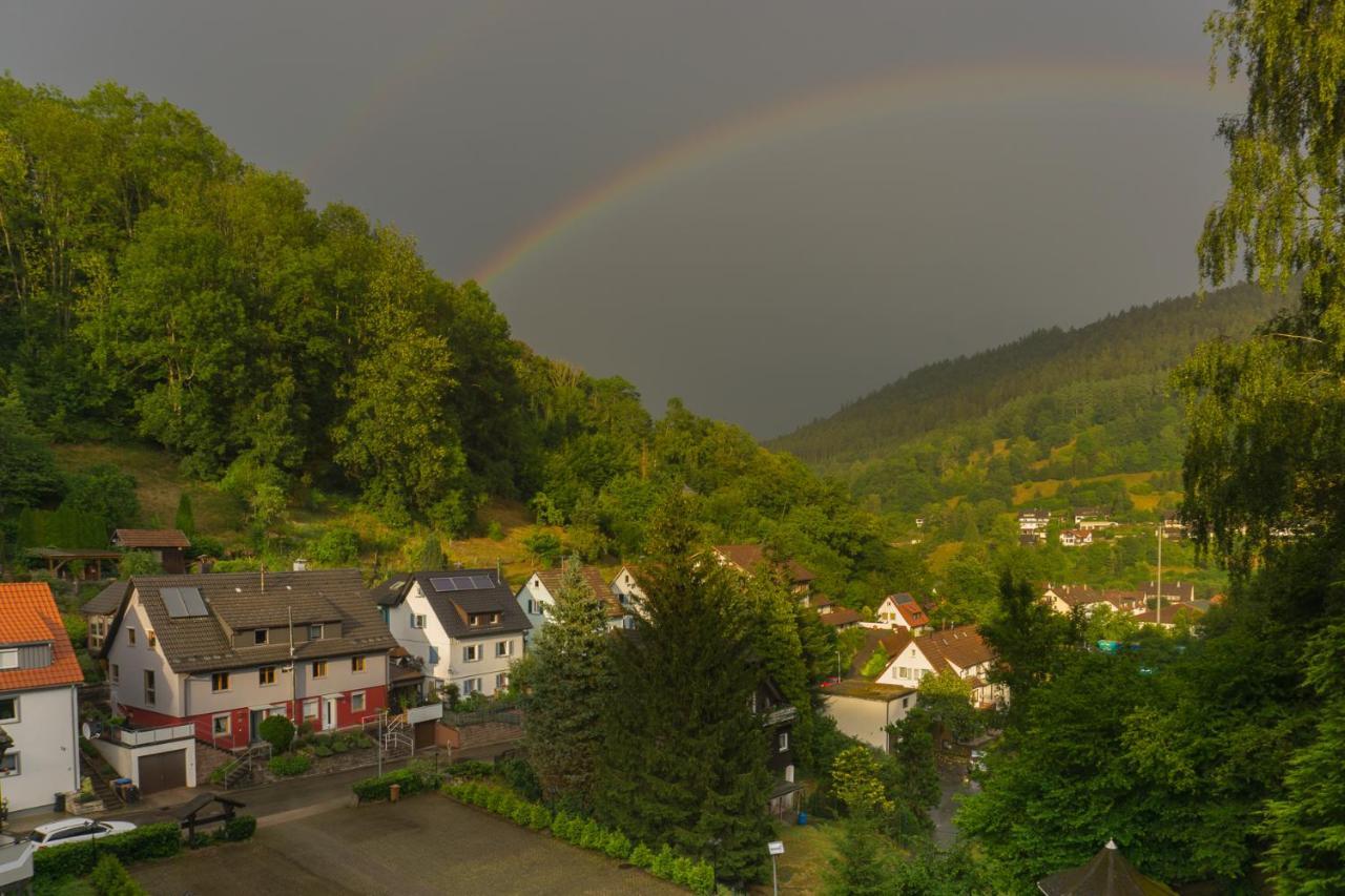 Kraehenbad Hotel Alpirsbach Zewnętrze zdjęcie