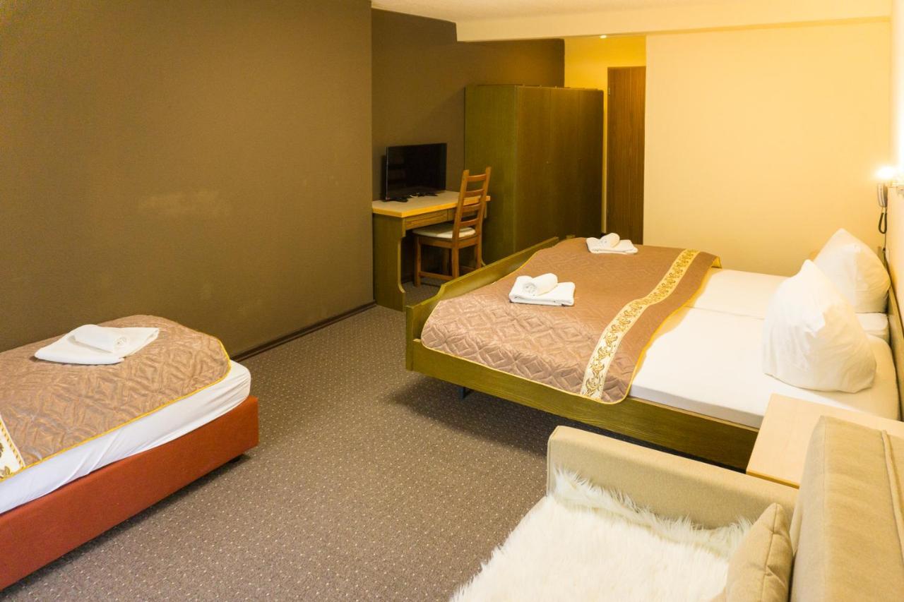 Kraehenbad Hotel Alpirsbach Zewnętrze zdjęcie