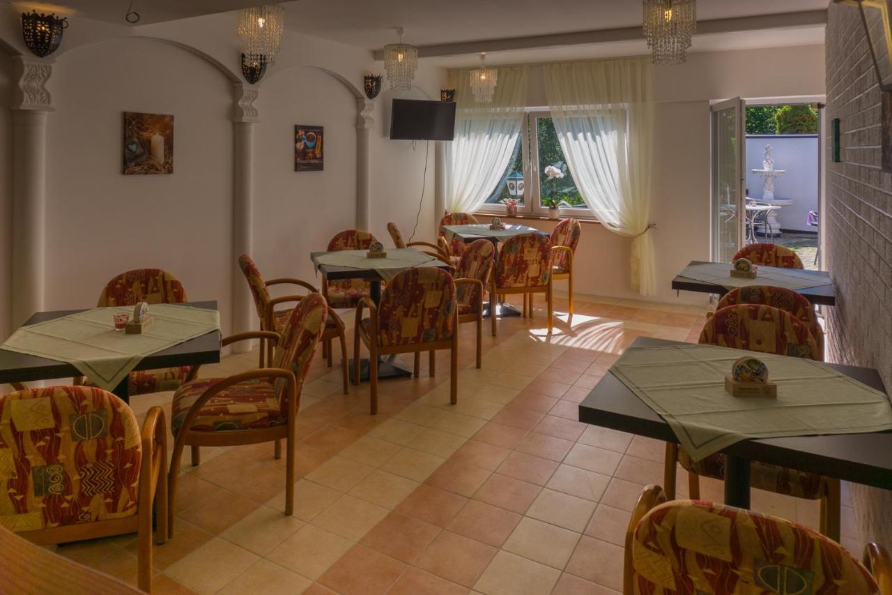 Kraehenbad Hotel Alpirsbach Zewnętrze zdjęcie